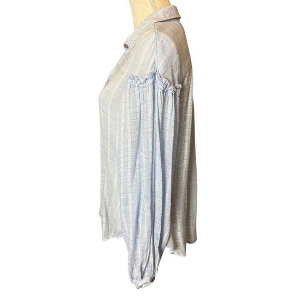 Free People Button Down Top Women's Small Light Blue Frayed Shoulder Hem Flowy - Picture 2 of 11